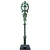 Image 1 : Estandarte (siglos IX-VIII a.C.). Bronce. Representa una escena muy recurrente y significativa en el