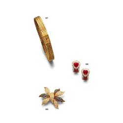 VAN CLEEF & ARPELS...