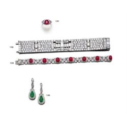AN ART DECO PLATINUM AND DIAMOND BRACELET...