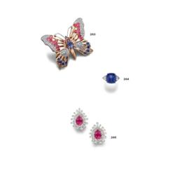 A SAPPHIRE AND DIAMOND RING...
