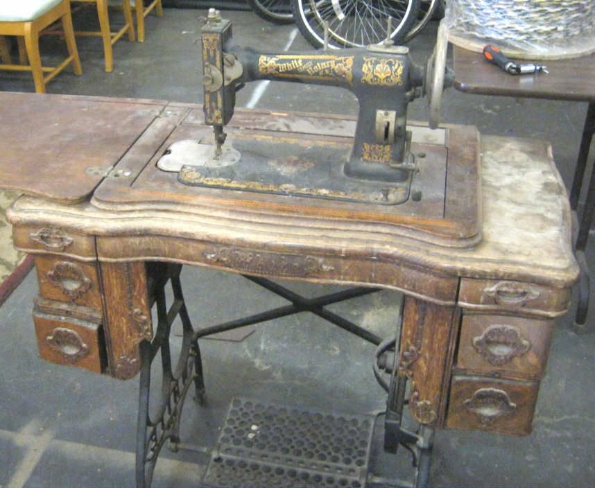 White Family Rotary Sewing Machine White family rotary sewing machine