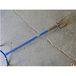 GARDEN CLAW