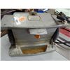 Image 1 : SMALL BENCH GRINDER