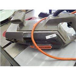 B & D BELT SANDER