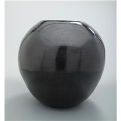 Birdell Bourdon, Santa Clara Blackware Pot