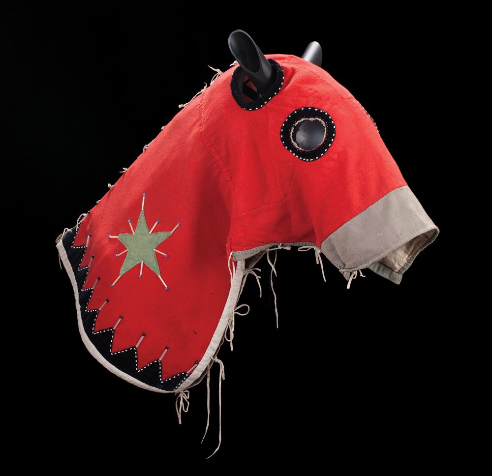 Nez Perce / Yakima Horse Mask, with period photos
