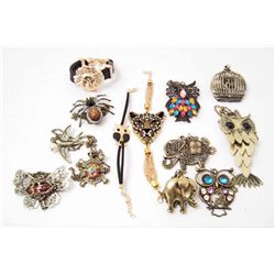 LARGE LOT OF MIXED JEWELRY