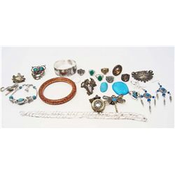 LARGE LOT OF MIXED JEWELRY