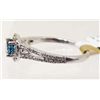 Image 2 : 14KT WHITE GOLD BLUE DIAMOND UNITY RING