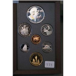 Cased Royal Canadian Mint 1995 proof coin set including silver Peace Keeping dollar
