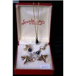 A selection of vintage jewellery including two 10kt yellow gold and hematite rings, a 14kt white gol