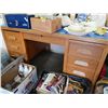 Image 2 : OAK DOUBLE PEDESTAL DESK WITH BLUE TOP