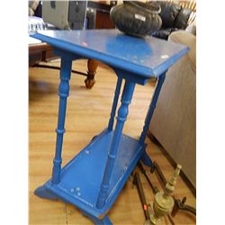 PAINTED BLUE WOOD SIDE TABLE - 1930'S