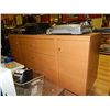 Image 1 : MAPLE BUFFET NEW