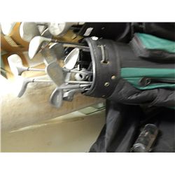 GOLF BAG AND CLUBS - BLACK & GREEN