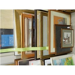 LOT OF FRAMED AND OTHER PICTURES