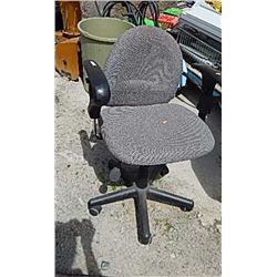 OFFICE CHAIR - GREY - NEEDS BOLT