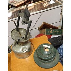 COLEMAN OIL LAMP - AS-IS