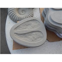 CONCRETE - HOOF - LARGE