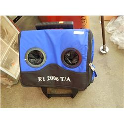 ROLLER BAG AND BEER HOLDER