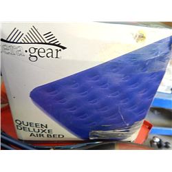 QUEEN DELUXE AIR BED