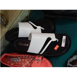 LADIES SANDLES - BLACK AND WHITE