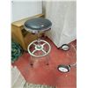 Image 1 : HYDRAULIC LIFT STOOL