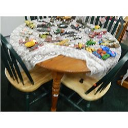 ROUND SOLID OAK DINING TABLE