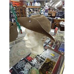 VINTAGE FELT MANS HAT