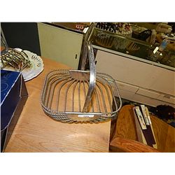 SILVER METAL BASKET - ROPE STYLE