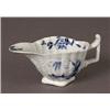 Image 1 : 18th century english hand-painted blue and white porcelain cream boat…