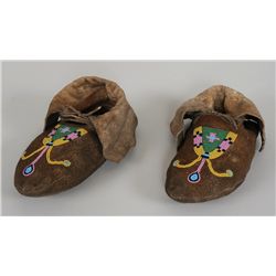 Pair of Blackfeet Moccasins with Classic Floral Pattern ca. 1920 10" L.  Good Condition
