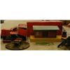 Image 1 : Box containing Hornby track, goods platform with crane £50-70