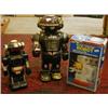 Image 1 : Two battery operated robots £20-40