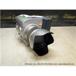 MINOLTA DIMAGE 7 CAMERA (print sequence:) 2741