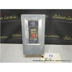 SQUARE D BREAKER BOXES 4X MONEY