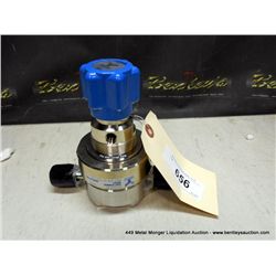 VERIFLOW SQ90-30W-2P-FSFF (EP) SS REGULATOR