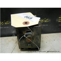 SQUARE D CIRCUIT BREAKER