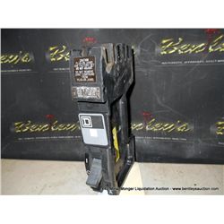 SQUARE D CIRCUIT BREAKER