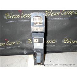 SQUARE D CIRCUIT BREAKER