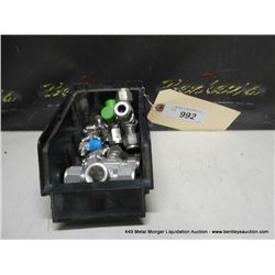 BIN: SWAGELOK TUBE FITTINGS 9X MONEY
