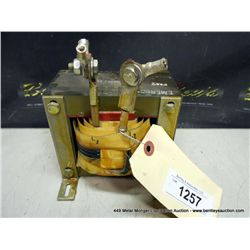 NO-NAME ISOLATION TRANSFORMER