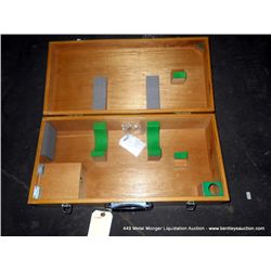 BOX: NIKON AUTO COLLIMATOR BULBS