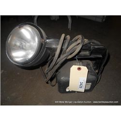 ADJUSTABLE ELECTRIC LIGHT