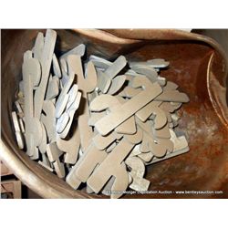 PALLET RACKING CLIPS