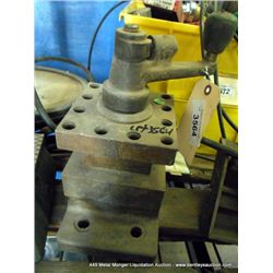 TOOL HOLDER