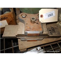 DANLY PRECISION DIE SET