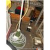 Image 1 : OVERHEAD SHOP LIGHT