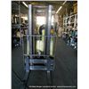 Image 2 : CLARK ECS-25 FORKLIFT