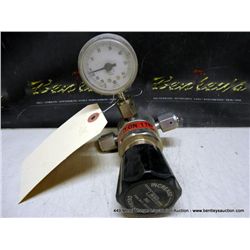 TESCOM COMPRESSED GAS REGULATOR 60 PSI